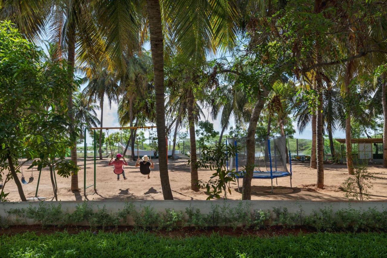Radisson Resort Pondicherry Bay Экстерьер фото